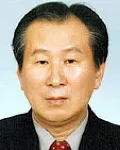 (전직)신문기자인 성백진의 대표 이미지