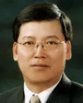 (전직)국영기업인, (전직)행정공무원인 신준호의 대표 이미지