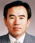 한의사, (전직)대학교수인 김중호의 대표 이미지