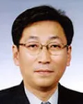 변호사, (전직)판사인 박동영의 대표 이미지