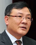 공무원인 엄현택의 대표 이미지