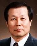 기업인, (전직)경제기관단체인, (전직)행정공무원인 이우종의 대표 이미지
