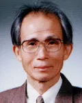 (전직)대학교수인 강신일의 대표 이미지