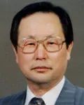 시인, 대학교수인 김명배의 대표 이미지