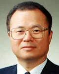 (전직)정당인, (전직)외무공무원인 배병삼의 대표 이미지