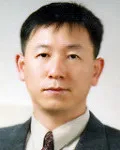 의사인 황규삼의 대표 이미지