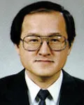 대학교수인 이윤섭의 대표 이미지