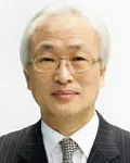 기업인, (전직)보험인인 윤용의 대표 이미지