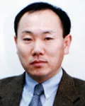 신문기자인 남차우의 대표 이미지