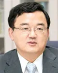 공무원인 지철호의 대표 이미지
