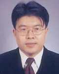 판사, (전직)변호사, (전직)검사인 배성중의 대표 이미지