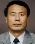 방송기술자인 윤충의의 대표 이미지