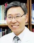 안과의사, 대학교수인 김용연의 대표 이미지