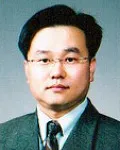 서양화가, 고등교원인 강기태의 대표 이미지