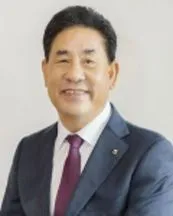 (전직)광역의회의원, (전직)복지기관단체인, (전직)농협인인 국영석의 대표 이미지