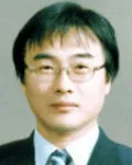 대학교수인 김용철의 대표 이미지