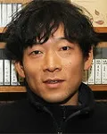 가수, 작곡가인 윤영배의 대표 이미지