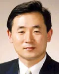 대학교수, (전직)행정공무원인 강철근의 대표 이미지