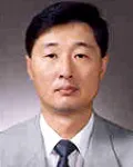 안과의사, (전직)대학교수인 김우중의 대표 이미지
