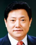 기업인, 정당인인 양윤근의 대표 이미지