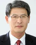 행정공무원인 주동식의 대표 이미지