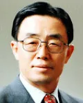 (전직)대학학장, (전직)은행인인 안승철의 대표 이미지