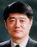 대학교수인 윤진표의 대표 이미지