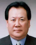 (전직)대학교수인 김봉오의 대표 이미지