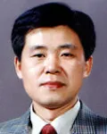 대학교수인 김채환의 대표 이미지