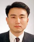 대학교수, 안과의사인 고형준의 대표 이미지