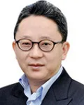 대학교수인 윤여준의 대표 이미지