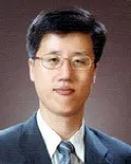 행정공무원인 최원목의 대표 이미지