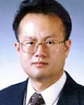 대학교수인 백태영의 대표 이미지