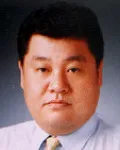 증권인인 홍덕기의 대표 이미지