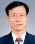 행정공무원인 김광우의 대표 이미지