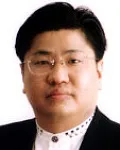 비올라연주가, 대학교수인 위찬주의 대표 이미지