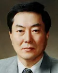 신문인인 이영두의 대표 이미지