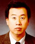 대학교수인 석동우의 대표 이미지