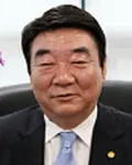 특수단체인인 윤정용의 대표 이미지