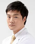 의사인 이시우의 대표 이미지