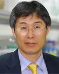 대학교수인 설대우의 대표 이미지