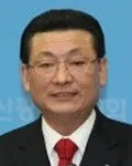 사회운동가인 황백현의 대표 이미지
