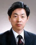 (전직)대학교수인 최완기의 대표 이미지