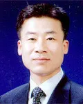 (전직)정당인인 유영돈의 대표 이미지