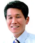 정당인, 시민운동가인 윤소하의 대표 이미지