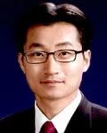 (전직)정당인인 김구한의 대표 이미지