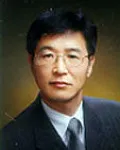 대학교수인 김찬종의 대표 이미지