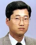 안과의사, 대학교수인 명윤원의 대표 이미지
