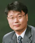 대학교수인 이현석의 대표 이미지