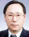 (전직)일반외과의사, (전직)대학교수인 허영수의 대표 이미지
